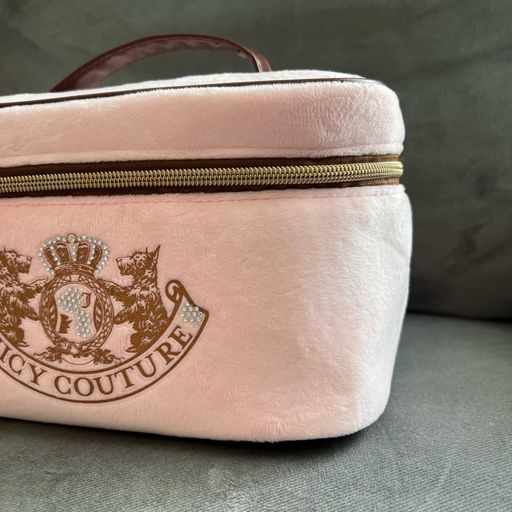 NWT! Juicy Couture Travel Comestic Bag - Picture 2 of 10